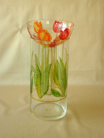 vodní svícen s tulipány